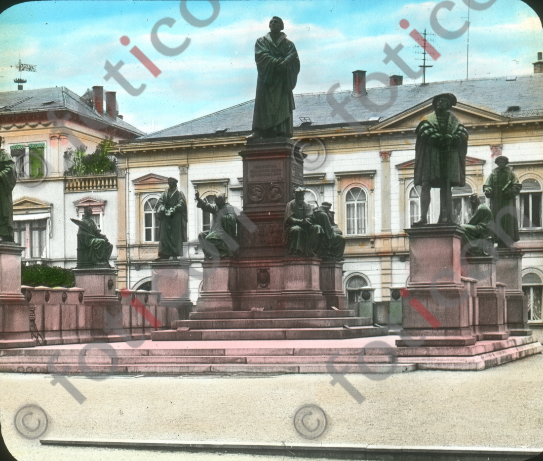 Lutherdenkmal | The Luther Memorial - Foto foticon-simon-150-001.jpg | foticon.de - Bilddatenbank für Motive aus Geschichte und Kultur